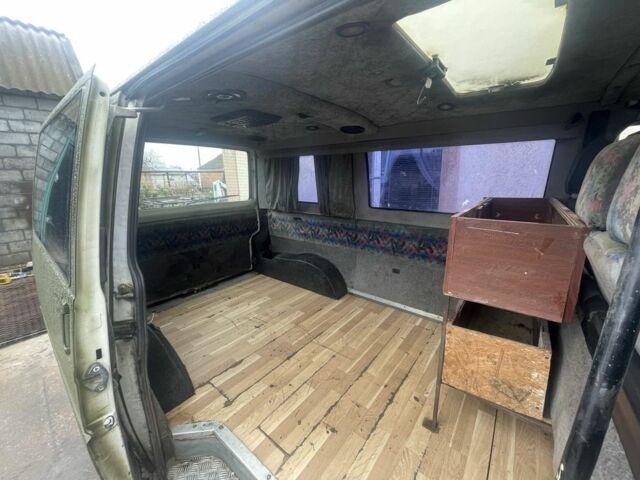 Зеленый Фольксваген Transporter, объемом двигателя 0 л и пробегом 100 тыс. км за 2500 $, фото 11 на Automoto.ua