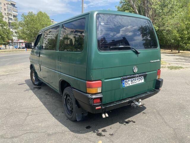 Зелений Фольксваген Transporter, об'ємом двигуна 2.4 л та пробігом 400 тис. км за 3300 $, фото 2 на Automoto.ua