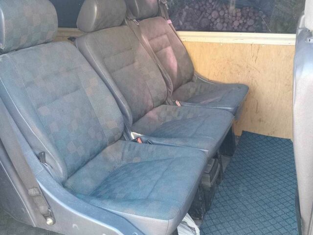 Зеленый Фольксваген Transporter, объемом двигателя 0 л и пробегом 420 тыс. км за 2300 $, фото 2 на Automoto.ua