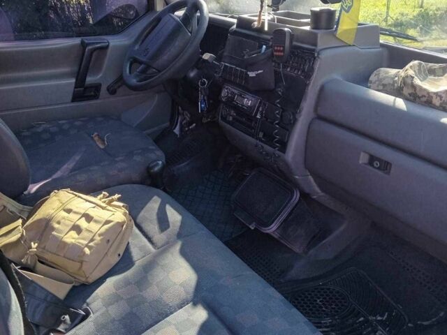 Зеленый Фольксваген Transporter, объемом двигателя 0 л и пробегом 420 тыс. км за 2300 $, фото 3 на Automoto.ua