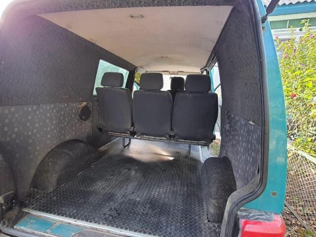 Зелений Фольксваген Transporter, об'ємом двигуна 2.4 л та пробігом 658 тис. км за 4000 $, фото 7 на Automoto.ua