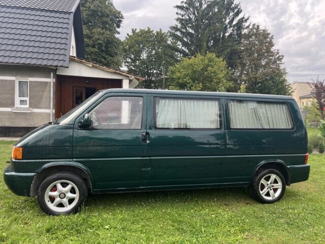 Зелений Фольксваген Transporter, об'ємом двигуна 1.9 л та пробігом 370 тис. км за 4200 $, фото 4 на Automoto.ua