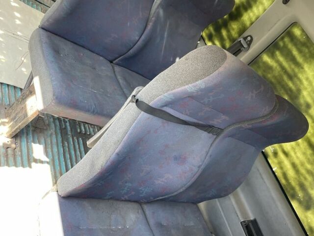 Зелений Фольксваген Transporter, об'ємом двигуна 2 л та пробігом 330 тис. км за 2500 $, фото 8 на Automoto.ua