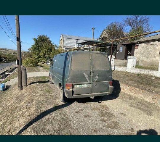 Зеленый Фольксваген Transporter, объемом двигателя 2.4 л и пробегом 3 тыс. км за 1306 $, фото 4 на Automoto.ua