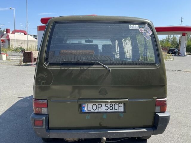Зелений Фольксваген Transporter, об'ємом двигуна 2 л та пробігом 330 тис. км за 2500 $, фото 2 на Automoto.ua