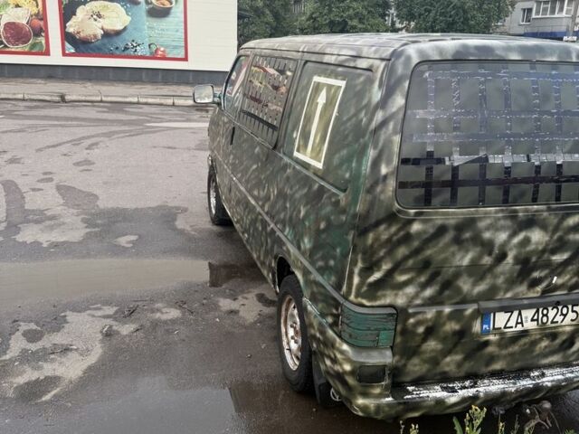 Зеленый Фольксваген Transporter, объемом двигателя 1.9 л и пробегом 350 тыс. км за 2300 $, фото 6 на Automoto.ua