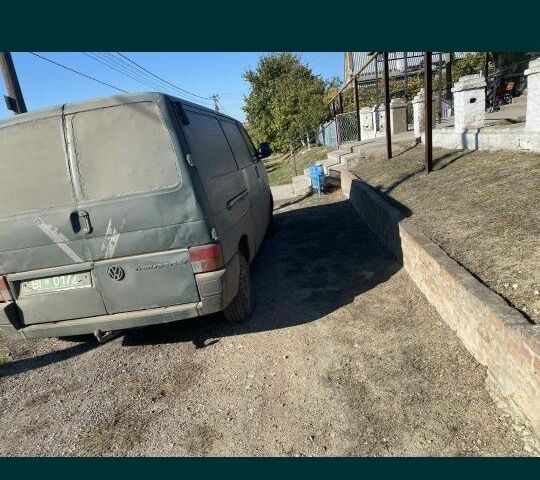 Зеленый Фольксваген Transporter, объемом двигателя 2.4 л и пробегом 3 тыс. км за 1306 $, фото 1 на Automoto.ua