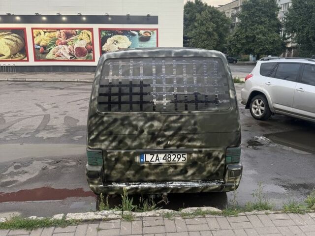 Зеленый Фольксваген Transporter, объемом двигателя 1.9 л и пробегом 350 тыс. км за 2300 $, фото 5 на Automoto.ua