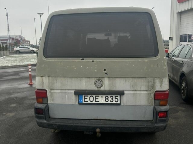 Зеленый Фольксваген Transporter, объемом двигателя 2.4 л и пробегом 380 тыс. км за 2899 $, фото 4 на Automoto.ua