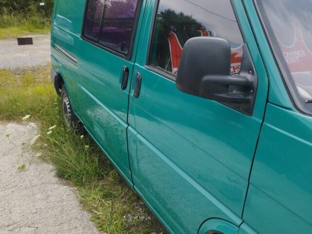 Зеленый Фольксваген Transporter, объемом двигателя 0 л и пробегом 253 тыс. км за 8300 $, фото 4 на Automoto.ua