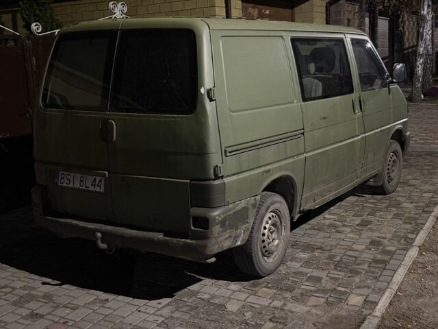 Зелений Фольксваген Transporter, об'ємом двигуна 2.4 л та пробігом 555 тис. км за 775 $, фото 2 на Automoto.ua
