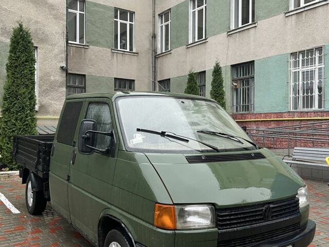 Зелений Фольксваген Transporter, об'ємом двигуна 2.4 л та пробігом 255 тис. км за 2950 $, фото 2 на Automoto.ua