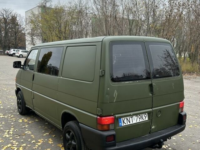 Зелений Фольксваген Transporter, об'ємом двигуна 2.5 л та пробігом 407 тис. км за 2700 $, фото 3 на Automoto.ua