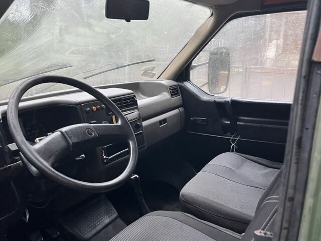 Зелений Фольксваген Transporter, об'ємом двигуна 2.4 л та пробігом 255 тис. км за 2950 $, фото 7 на Automoto.ua