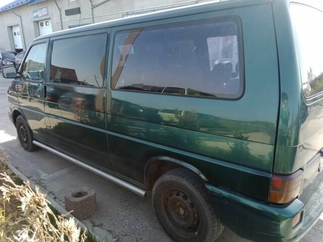 Зелений Фольксваген Transporter, об'ємом двигуна 2.5 л та пробігом 590 тис. км за 4732 $, фото 3 на Automoto.ua