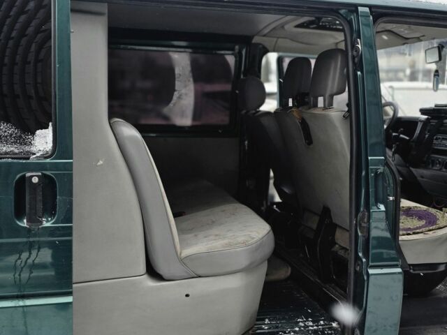 Зеленый Фольксваген Transporter, объемом двигателя 2.5 л и пробегом 340 тыс. км за 2750 $, фото 13 на Automoto.ua