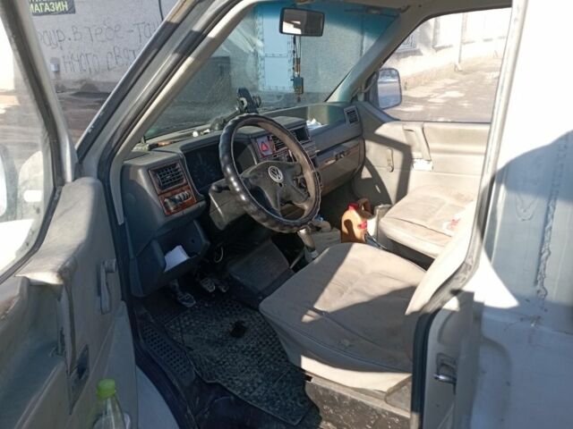 Зеленый Фольксваген Transporter, объемом двигателя 0 л и пробегом 346 тыс. км за 500 $, фото 4 на Automoto.ua