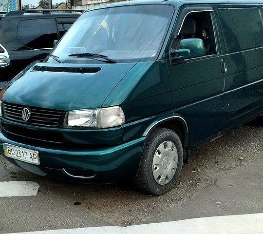 Зеленый Фольксваген Transporter, объемом двигателя 2.5 л и пробегом 387 тыс. км за 6250 $, фото 3 на Automoto.ua