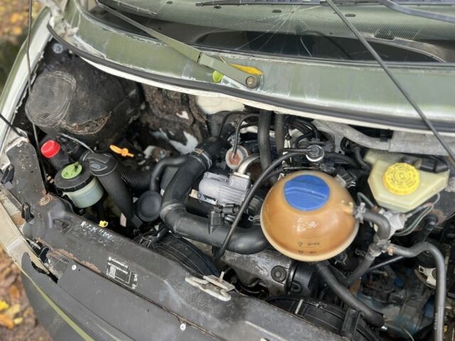 Зелений Фольксваген Transporter, об'ємом двигуна 0 л та пробігом 300 тис. км за 2600 $, фото 11 на Automoto.ua