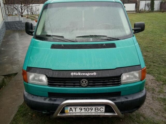 Зеленый Фольксваген Transporter, объемом двигателя 0 л и пробегом 250 тыс. км за 6000 $, фото 1 на Automoto.ua