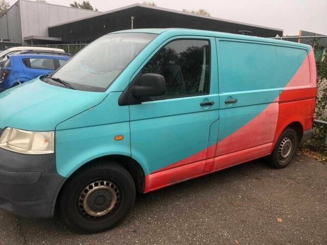 Зеленый Фольксваген Transporter, объемом двигателя 1.9 л и пробегом 310 тыс. км за 4500 $, фото 3 на Automoto.ua