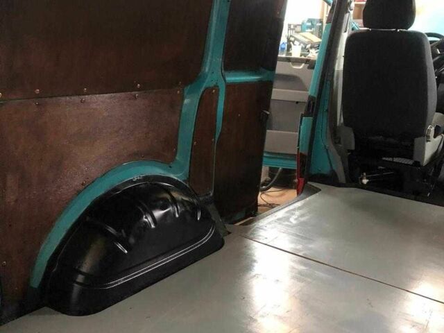 Зеленый Фольксваген Transporter, объемом двигателя 1.9 л и пробегом 310 тыс. км за 4500 $, фото 8 на Automoto.ua