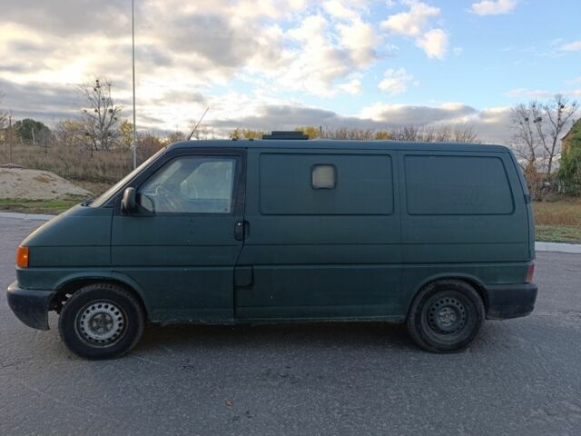 Зелений Фольксваген Transporter, об'ємом двигуна 2.5 л та пробігом 833 тис. км за 2200 $, фото 2 на Automoto.ua