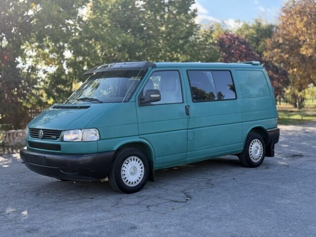 Зеленый Фольксваген Transporter, объемом двигателя 2.5 л и пробегом 309 тыс. км за 4500 $, фото 1 на Automoto.ua