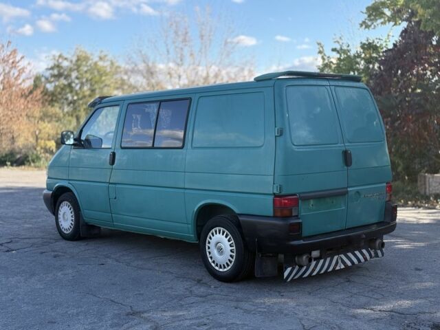 Зеленый Фольксваген Transporter, объемом двигателя 2.5 л и пробегом 309 тыс. км за 4500 $, фото 3 на Automoto.ua