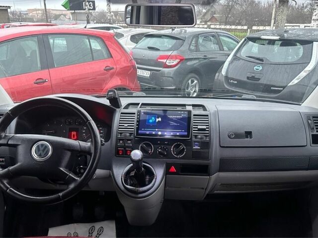 Зелений Фольксваген Transporter, об'ємом двигуна 2.5 л та пробігом 327 тис. км за 7300 $, фото 7 на Automoto.ua