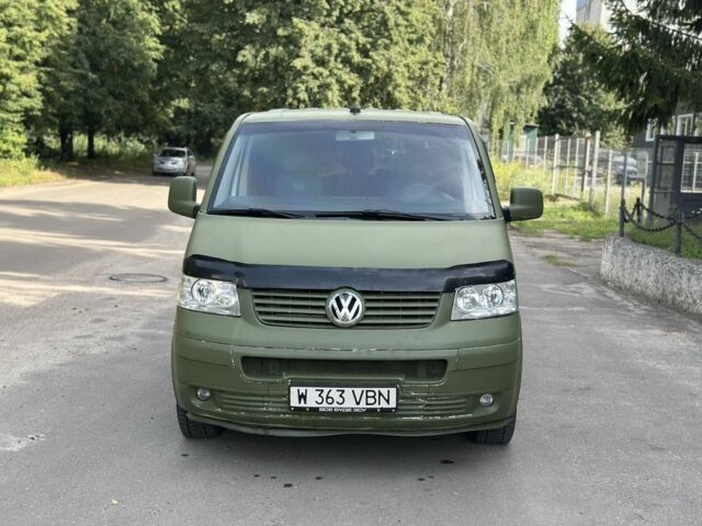 Зеленый Фольксваген Transporter, объемом двигателя 2.5 л и пробегом 400 тыс. км за 4900 $, фото 1 на Automoto.ua
