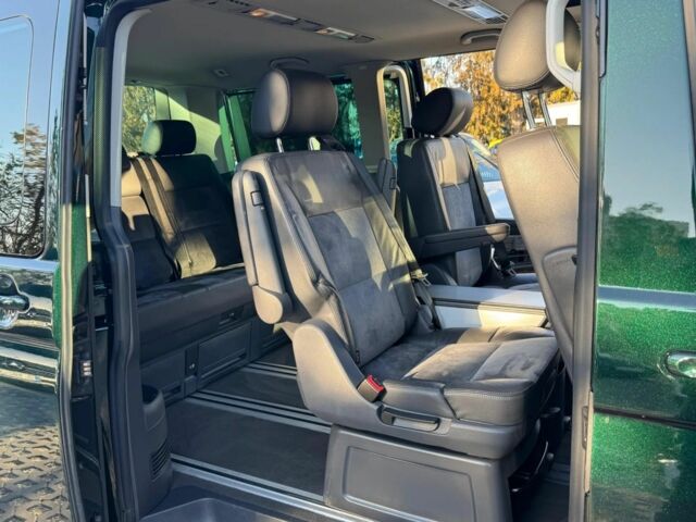 Зелений Фольксваген Transporter, об'ємом двигуна 2.5 л та пробігом 327 тис. км за 5500 $, фото 9 на Automoto.ua