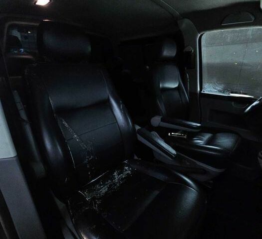 Зеленый Фольксваген Transporter, объемом двигателя 2 л и пробегом 220 тыс. км за 3500 $, фото 5 на Automoto.ua