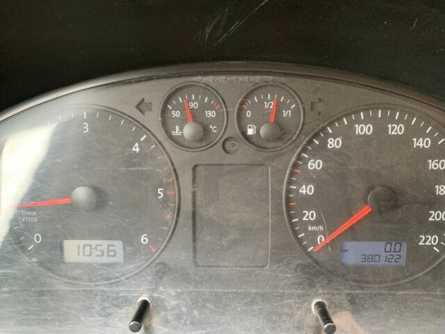 Зеленый Фольксваген Transporter, объемом двигателя 2.5 л и пробегом 380 тыс. км за 9500 $, фото 5 на Automoto.ua