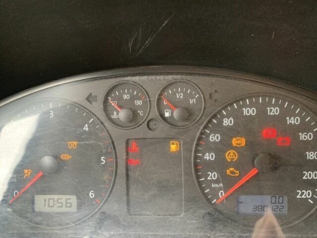 Зеленый Фольксваген Transporter, объемом двигателя 2.5 л и пробегом 380 тыс. км за 9500 $, фото 4 на Automoto.ua