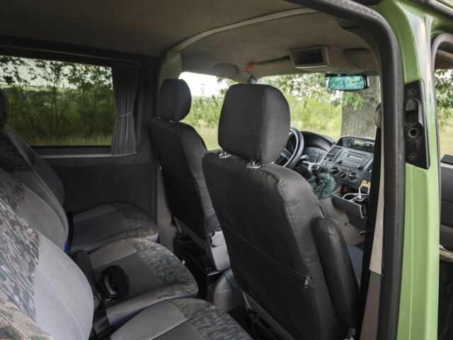Зелений Фольксваген Transporter, об'ємом двигуна 2 л та пробігом 328 тис. км за 8500 $, фото 7 на Automoto.ua
