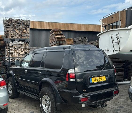 Зелений Фольксваген Transporter, об'ємом двигуна 2.5 л та пробігом 300 тис. км за 5228 $, фото 9 на Automoto.ua