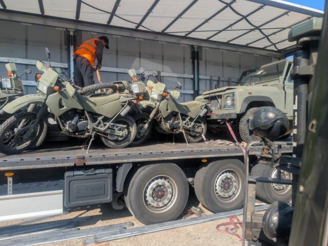 Зелений Фольксваген Transporter, об'ємом двигуна 2.5 л та пробігом 300 тис. км за 5228 $, фото 3 на Automoto.ua