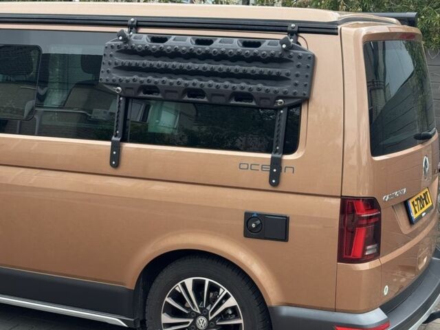 Зелений Фольксваген Transporter, об'ємом двигуна 2.5 л та пробігом 300 тис. км за 5228 $, фото 1 на Automoto.ua