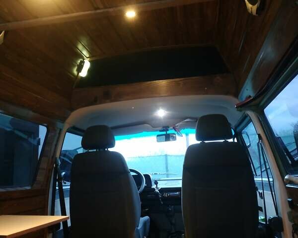 Зеленый Фольксваген Transporter, объемом двигателя 1.6 л и пробегом 220 тыс. км за 12900 $, фото 39 на Automoto.ua