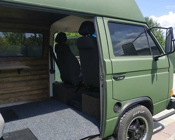 Зеленый Фольксваген Transporter, объемом двигателя 1.6 л и пробегом 220 тыс. км за 12900 $, фото 7 на Automoto.ua