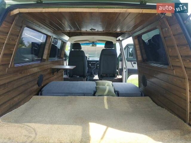 Зеленый Фольксваген Transporter, объемом двигателя 1.6 л и пробегом 220 тыс. км за 12900 $, фото 35 на Automoto.ua