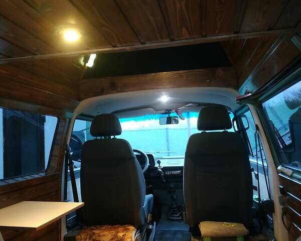 Зеленый Фольксваген Transporter, объемом двигателя 1.6 л и пробегом 220 тыс. км за 12900 $, фото 40 на Automoto.ua