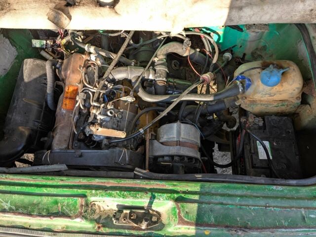 Зеленый Фольксваген Transporter, объемом двигателя 1.6 л и пробегом 400 тыс. км за 700 $, фото 12 на Automoto.ua