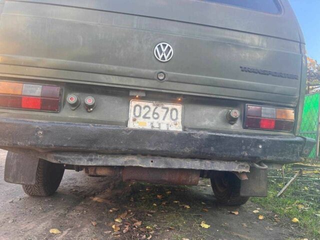 Зеленый Фольксваген Transporter, объемом двигателя 1.6 л и пробегом 426 тыс. км за 2600 $, фото 3 на Automoto.ua