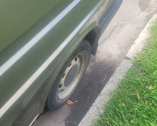 Зеленый Фольксваген Transporter, объемом двигателя 1.9 л и пробегом 350 тыс. км за 3000 $, фото 4 на Automoto.ua