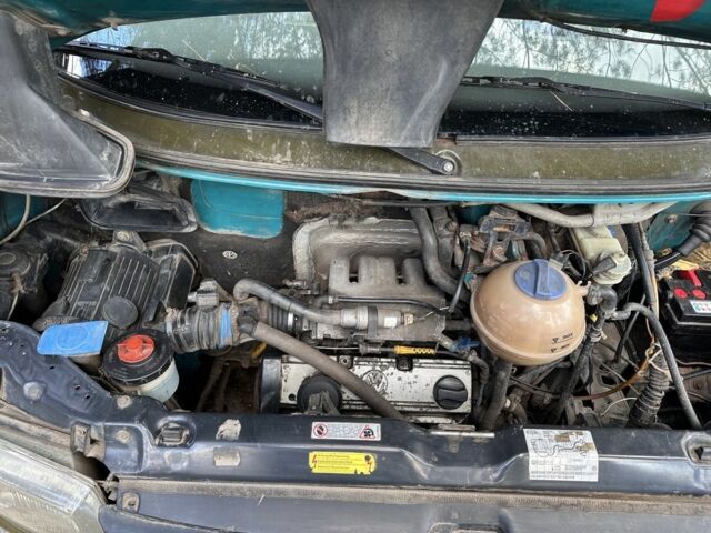 Зелений Фольксваген Transporter, об'ємом двигуна 1.97 л та пробігом 329 тис. км за 2366 $, фото 8 на Automoto.ua