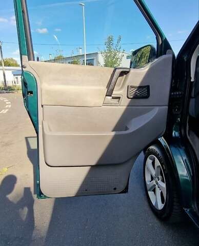 Зеленый Фольксваген Transporter, объемом двигателя 2.5 л и пробегом 260 тыс. км за 2800 $, фото 13 на Automoto.ua