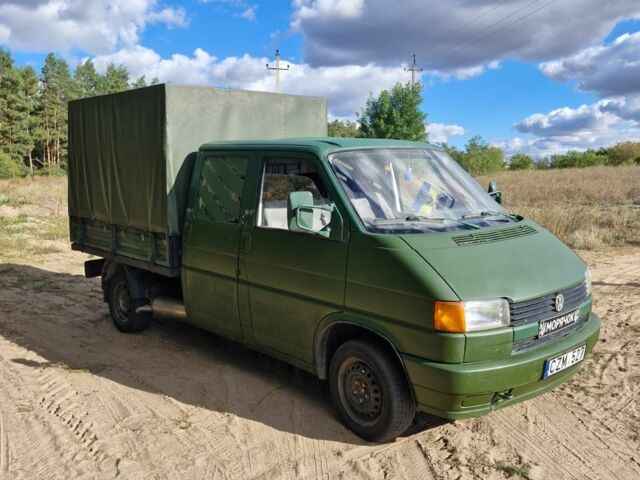 Зеленый Фольксваген Transporter, объемом двигателя 1.9 л и пробегом 331 тыс. км за 3200 $, фото 2 на Automoto.ua