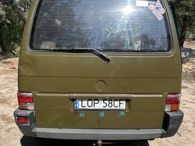 Зелений Фольксваген Transporter, об'ємом двигуна 1.97 л та пробігом 329 тис. км за 2366 $, фото 1 на Automoto.ua